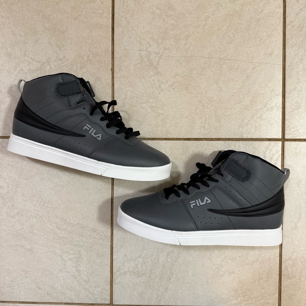 FILA Men's Gray High-Top Sneakers